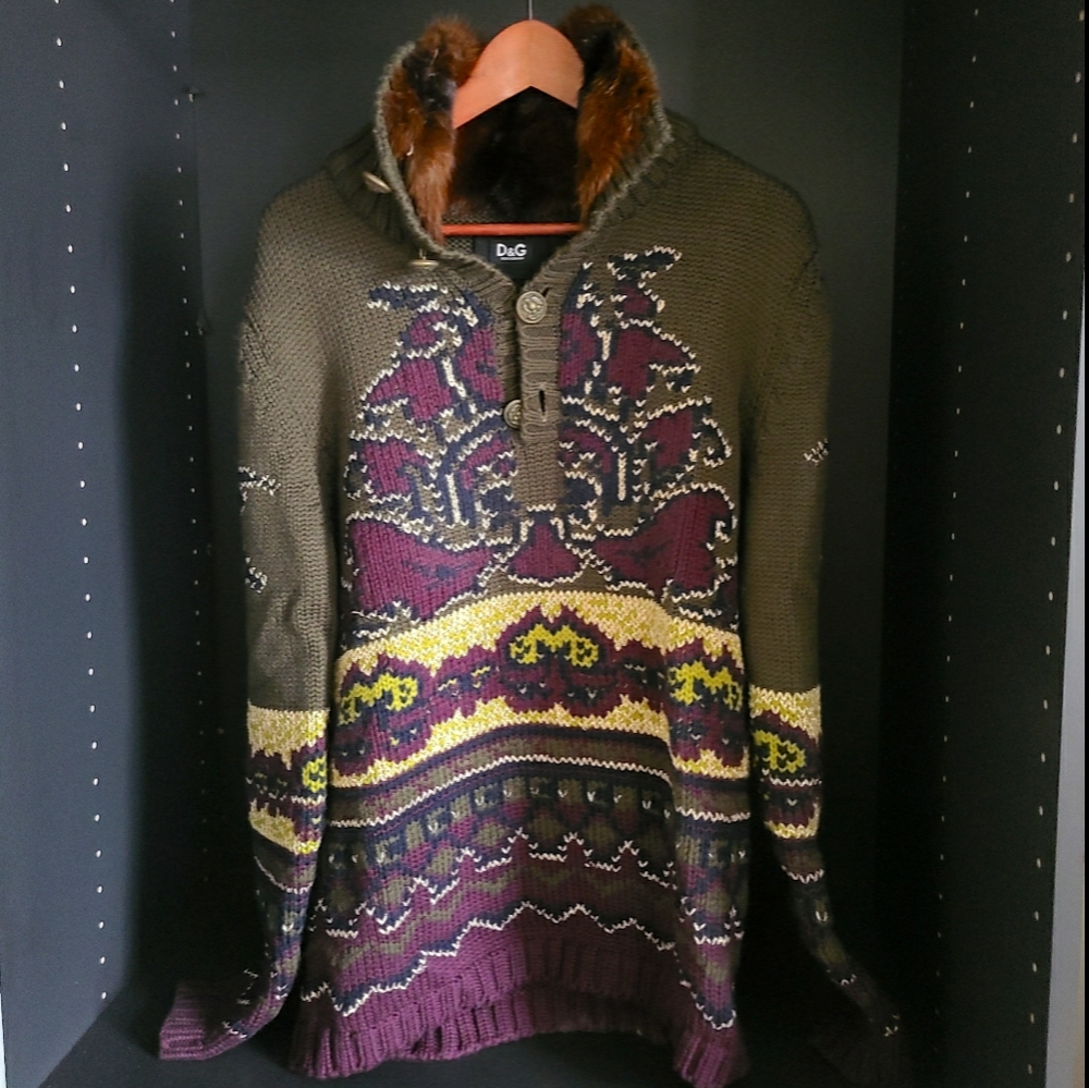 D&G sweater with fur trim